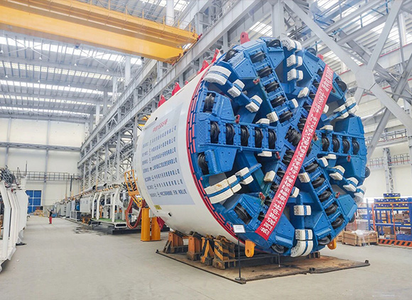 乐鱼网页版页面登录参建盾构机下线，将服务深圳地铁五期工程