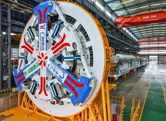 乐鱼网页版页面登录助力全球首台原位可变径盾构机顺利始发